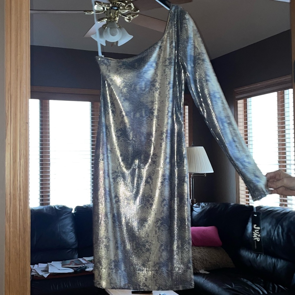 Womens cocktail dress- brand new with tags!